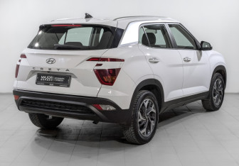 Подержанный автомобиль Hyundai Creta 2021 года (5 фото)
