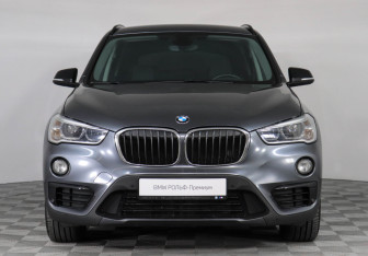 Подержанный автомобиль BMW X1 2017 года (3 фото)