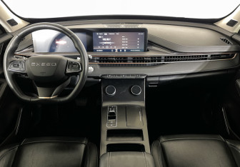 Подержанный автомобиль Exeed LX 2023 года (12 фото)
