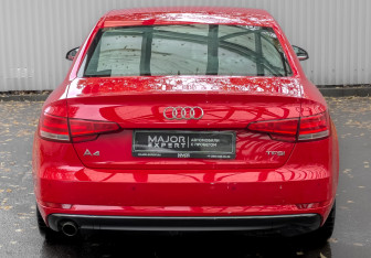 Подержанный автомобиль Audi A4 Sedan 2015 года (6 фото)