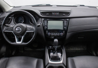 Подержанный автомобиль Nissan Qashqai 2021 года (13 фото)