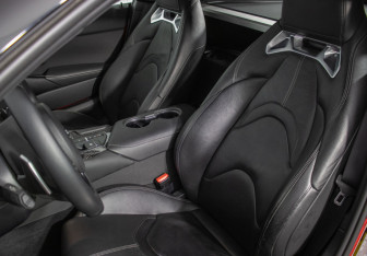 Подержанный автомобиль Toyota Supra 2019 года (12 фото)