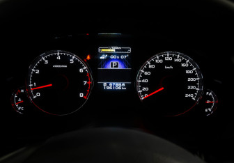 Подержанный автомобиль Subaru Outback Wagon 2012 года (15 фото)