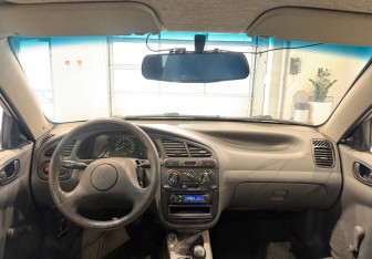 Подержанный автомобиль Chevrolet Lanos 2008 года (12 фото)