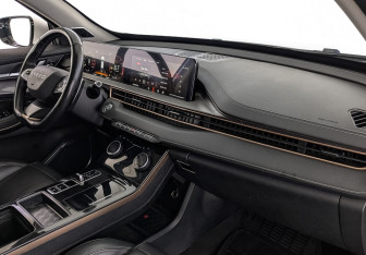 Подержанный автомобиль Exeed LX 2022 года (13 фото)