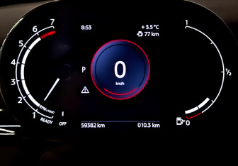 Подержанный автомобиль MINI Hatch 2021 года (14 фото)