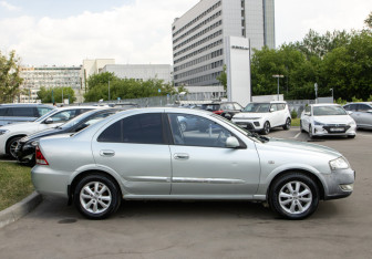 Подержанный автомобиль Nissan Almera Classic 2006 года (3 фото)