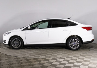 Подержанный автомобиль Ford Focus Sedan 2017 года (3 фото)
