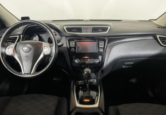 Подержанный автомобиль Nissan Qashqai 2018 года (12 фото)