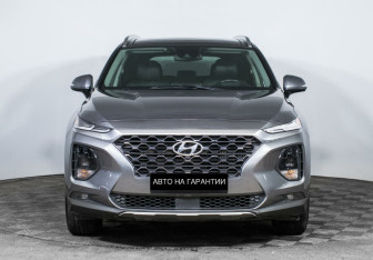 Подержанный автомобиль Hyundai Santa Fe 2018 года (2 фото)