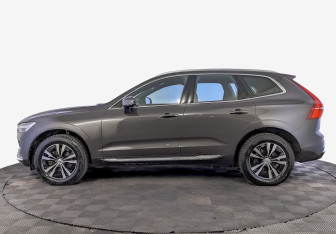 Подержанный автомобиль Volvo XC60 2023 года (8 фото)