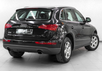 Подержанный автомобиль Audi Q5 2013 года (5 фото)