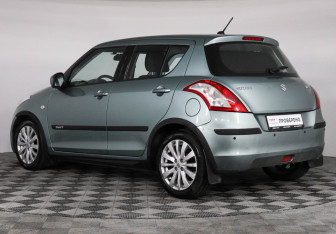 Подержанный автомобиль Suzuki Swift Hatchback 2011 года (4 фото)