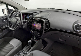 Подержанный автомобиль Renault Kaptur 2021 года (19 фото)