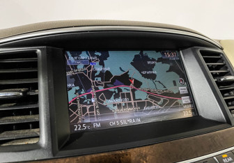 Подержанный автомобиль Infiniti JX 2013 года (23 фото)