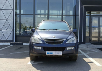 Подержанный автомобиль SsangYong Kyron 2011 года (2 фото)