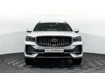 Подержанный автомобиль Geely Monjaro 2022 года (2 фото)