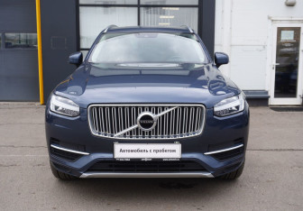 Подержанный автомобиль Volvo XC90 2019 года (2 фото)