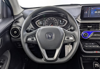 Подержанный автомобиль Changan Alsvin 2023 года (22 фото)