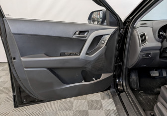 Подержанный автомобиль Hyundai Creta 2019 года (19 фото)