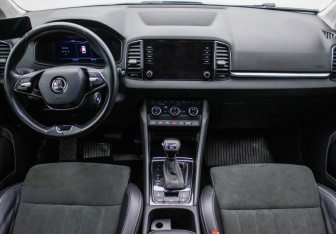 Подержанный автомобиль Skoda Karoq 2020 года (13 фото)