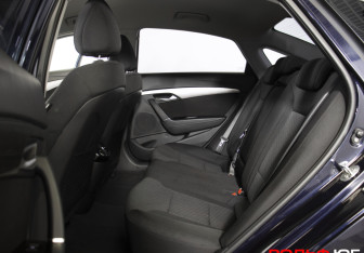 Подержанный автомобиль Hyundai i40 Sedan 2012 года (10 фото)