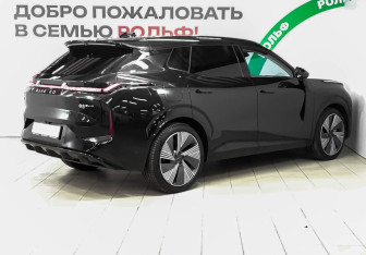 Подержанный автомобиль Lynk&Co 08 2023 года (30 фото)