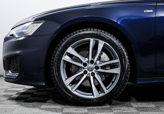 Подержанный автомобиль Audi A6 Sedan 2019 года (15 фото)