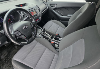 Подержанный автомобиль Kia Cerato Sedan 2018 года (9 фото)