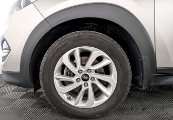 Подержанный автомобиль Hyundai Tucson 2018 года (18 фото)