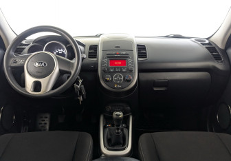 Подержанный автомобиль Kia Soul 2012 года (23 фото)
