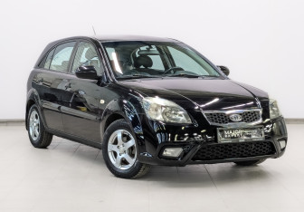 Подержанный автомобиль Kia Rio Hatchback 2011 года (3 фото)