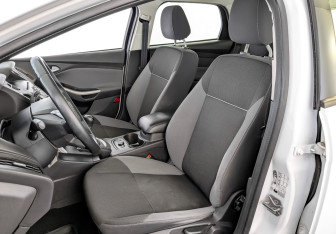 Подержанный автомобиль Ford Focus Wagon 2015 года (20 фото)