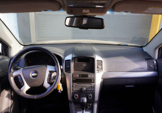 Подержанный автомобиль Chevrolet Captiva 2011 года (9 фото)