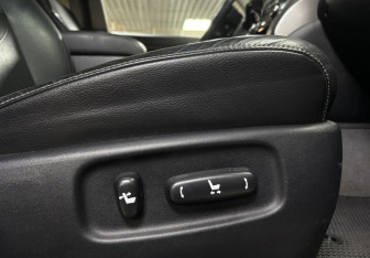 Подержанный автомобиль Toyota Land Cruiser Suv 2014 года (32 фото)