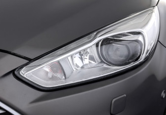 Подержанный автомобиль Ford Focus Hatchback 2018 года (6 фото)