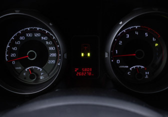 Подержанный автомобиль Mitsubishi Pajero 2012 года (12 фото)