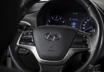 Подержанный автомобиль Hyundai Solaris Sedan 2017 года (11 фото)