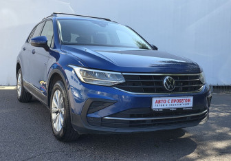 Подержанный автомобиль Volkswagen Tiguan 2021 года (3 фото)