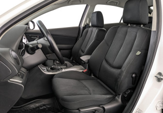 Подержанный автомобиль Mazda 6 Liftback 2012 года (20 фото)