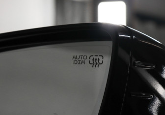 Подержанный автомобиль Genesis G80 2019 года (21 фото)