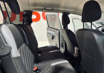 Подержанный автомобиль LADA (ВАЗ) Largus Wagon 2021 года (18 фото)