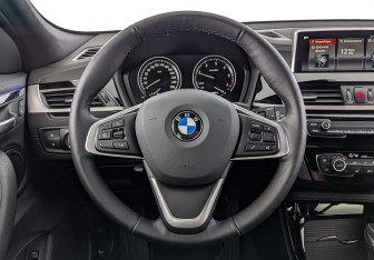 Подержанный автомобиль BMW X2 2021 года (21 фото)