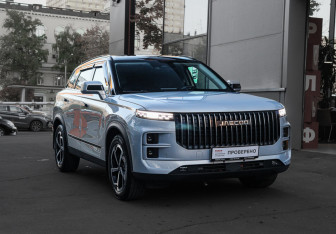 Подержанный автомобиль Jaecoo J7 2024 года (3 фото)