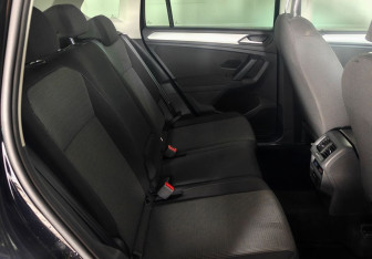 Подержанный автомобиль Volkswagen Tiguan 2021 года (11 фото)