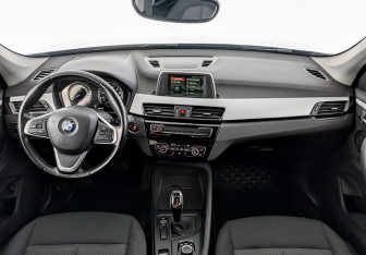 Подержанный автомобиль BMW X1 2019 года (14 фото)