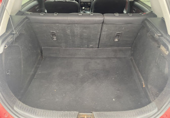 Подержанный автомобиль Mazda 3 Hatchback 2006 года (15 фото)