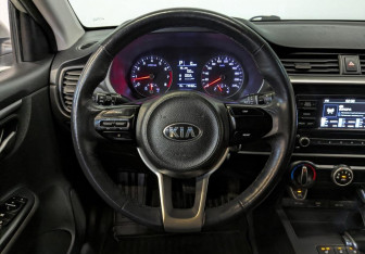 Подержанный автомобиль Kia Rio Hatchback 2021 года (20 фото)