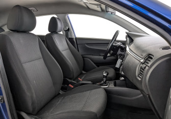 Подержанный автомобиль Kia Rio Hatchback 2021 года (22 фото)