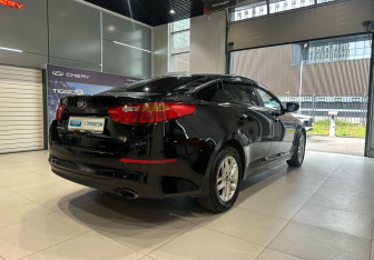 Подержанный автомобиль Kia Optima Sedan 2015 года (4 фото)